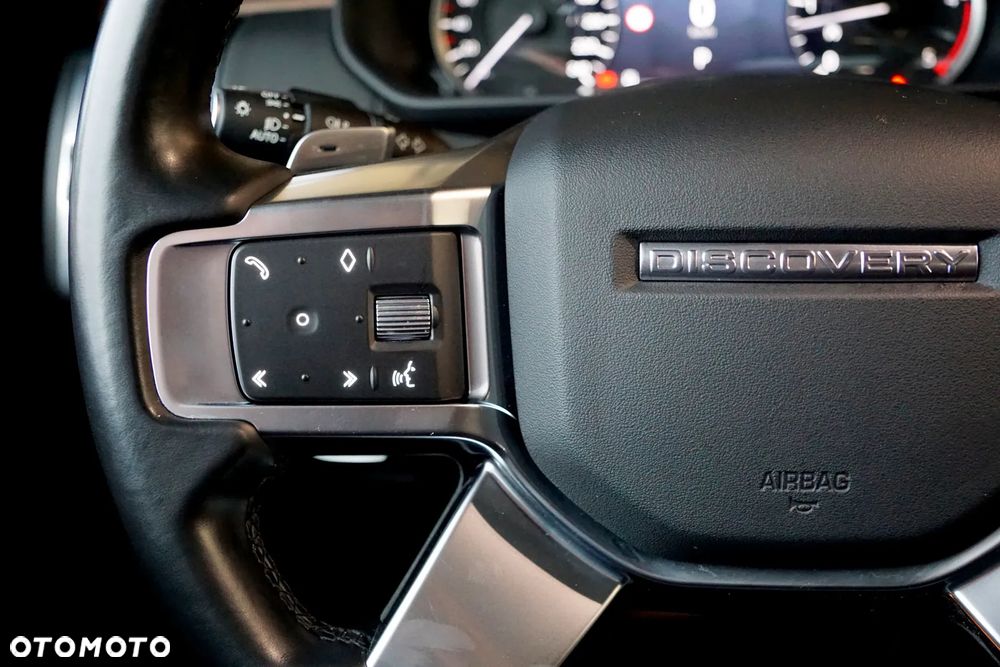 Land Rover Discovery D250 SE - 32