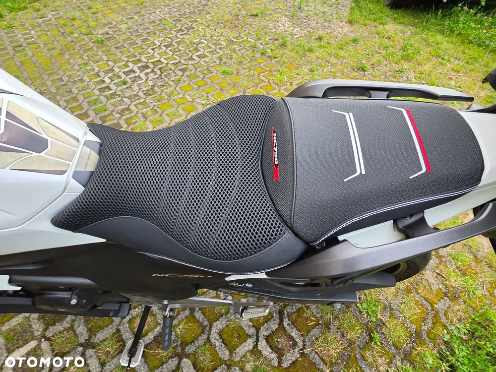 Honda NC - 12