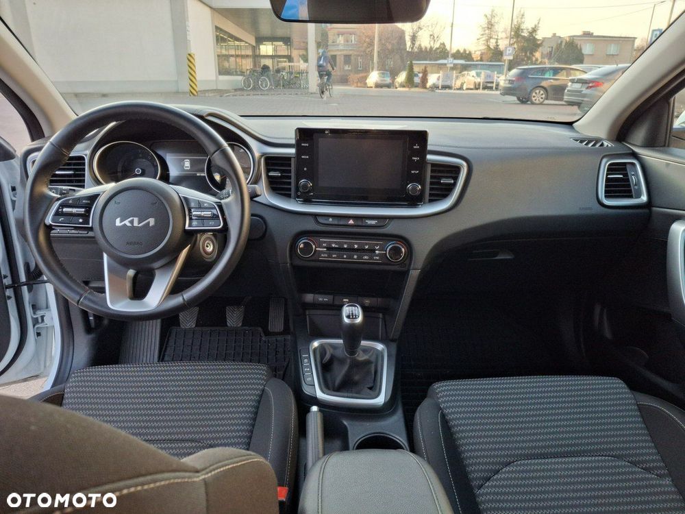 Kia Ceed 1.5 T-GDI M - 18