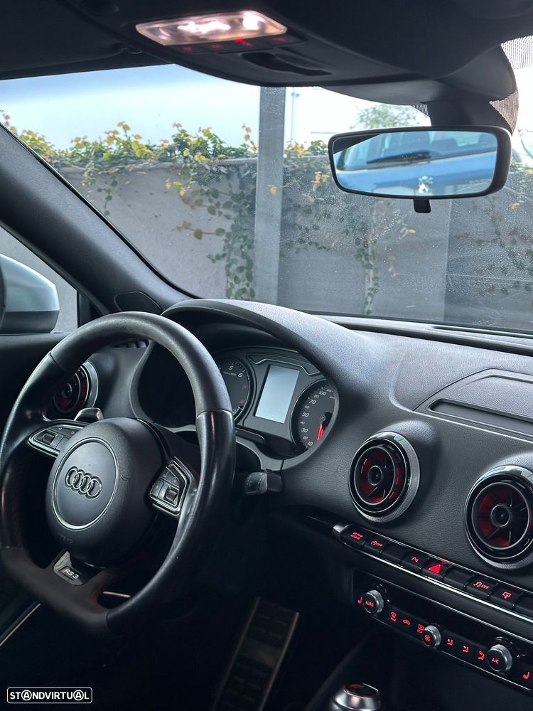 Audi RS3 Sportback S tronic - 44