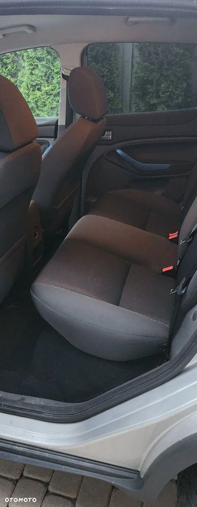 Ford Kuga 2.0 TDCi 2x4 Trend - 10