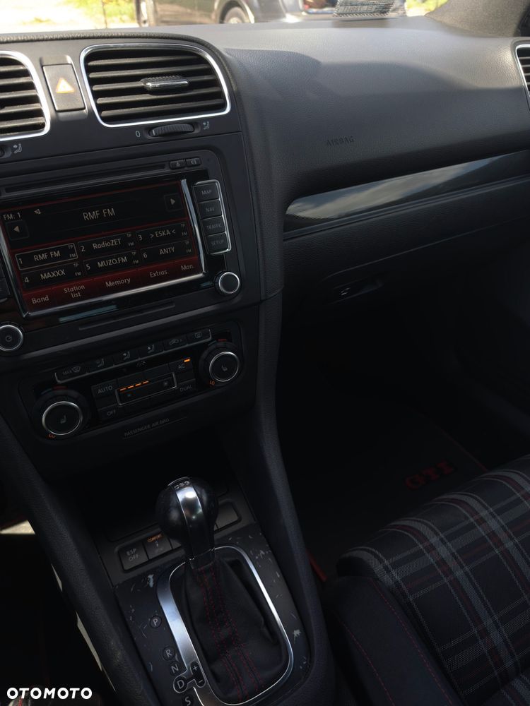 Volkswagen Golf - 12