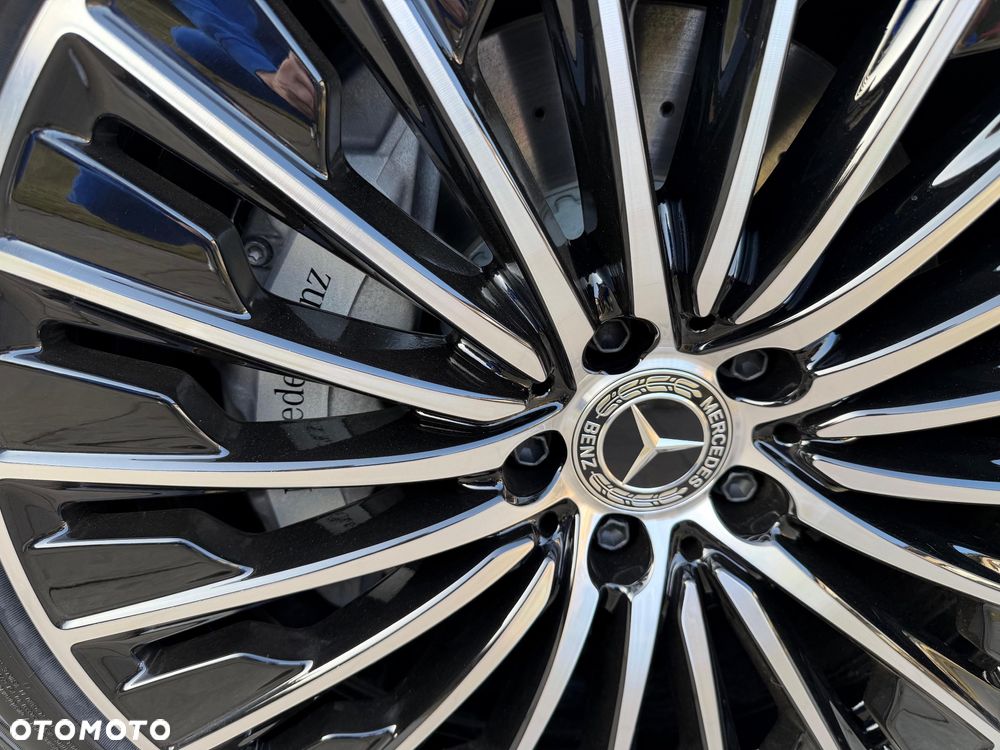 Mercedes-Benz Klasa E 220 d 4-Matic AMG - 28