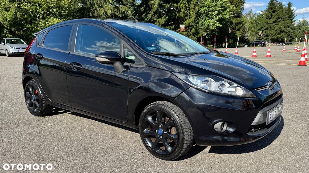 Ford Fiesta 1.25 Titanium EU5 - 6