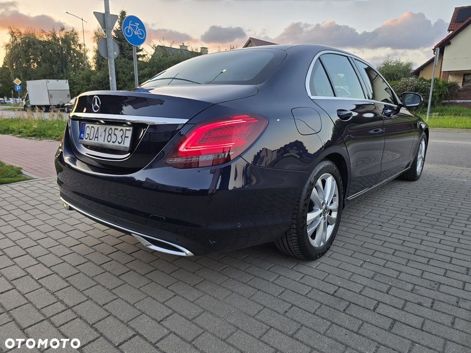 Mercedes-Benz Klasa C 220 d 9G-TRONIC - 18