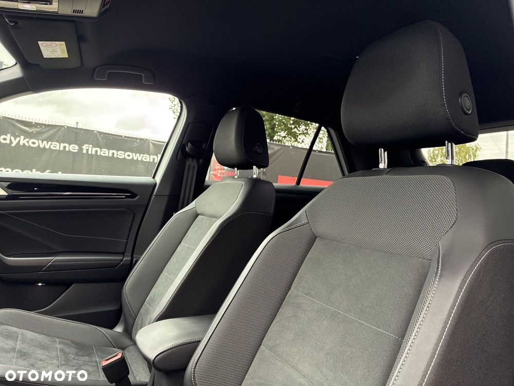 Volkswagen T-Roc - 20
