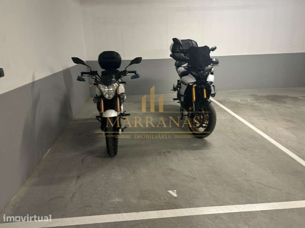 Lugar de Garagem para Arrendamento - Lordelo, Paredes - Grande imagem: 4/6