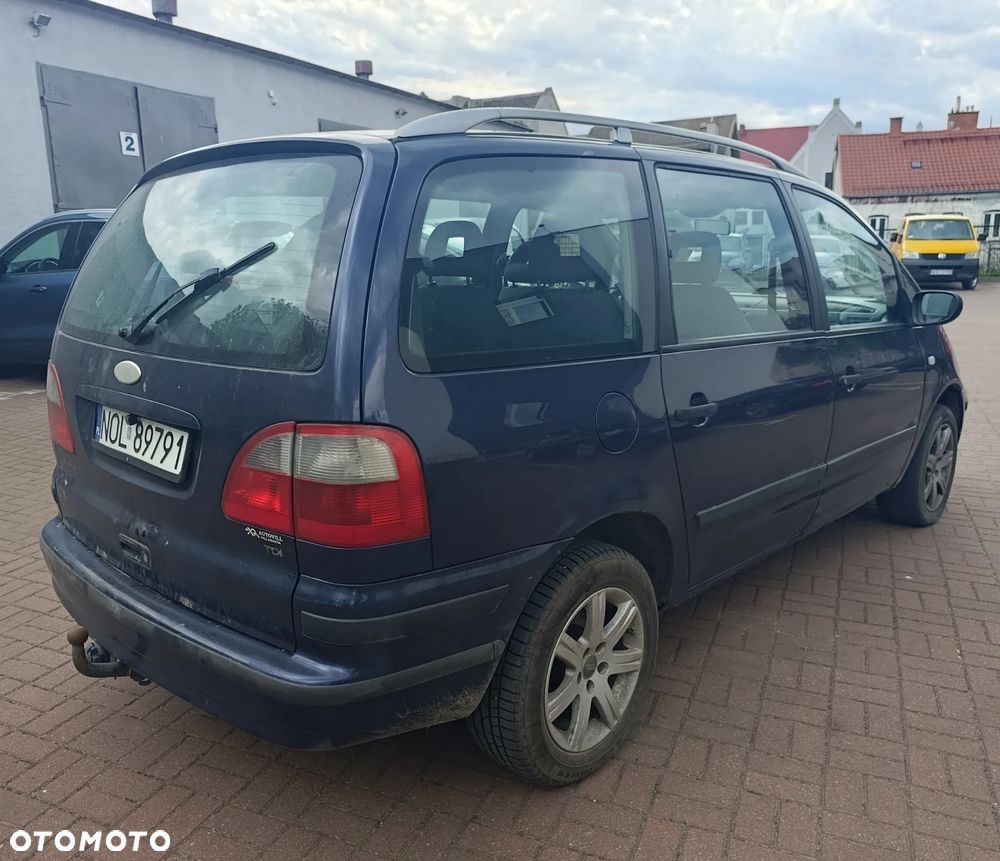 Ford Galaxy TDI Ambiente - 4