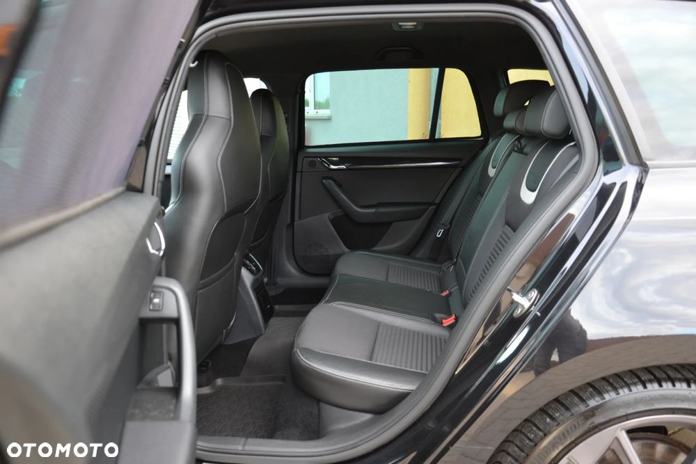 Skoda Octavia 2.0 TDI (Green tec) RS - 28