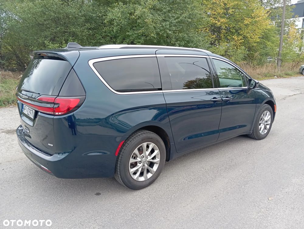 Chrysler Pacifica - 9