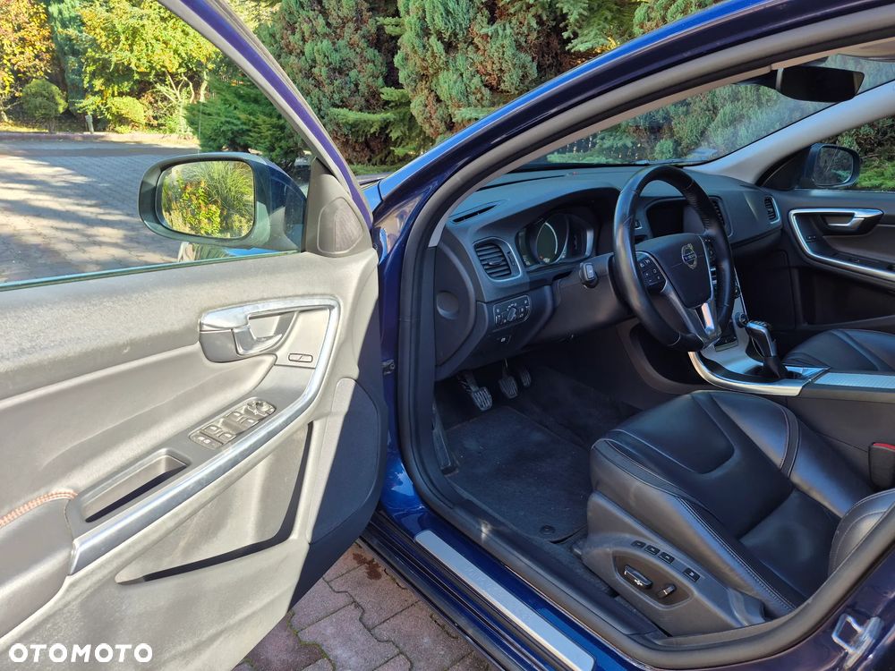 Volvo V60 D3 Drive-E Ocean Race - 19