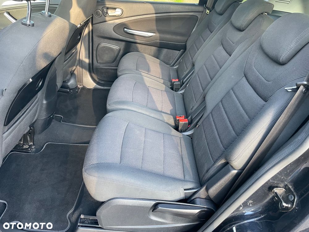 Ford S-Max 2.0 TDCi DPF Titanium X - 13