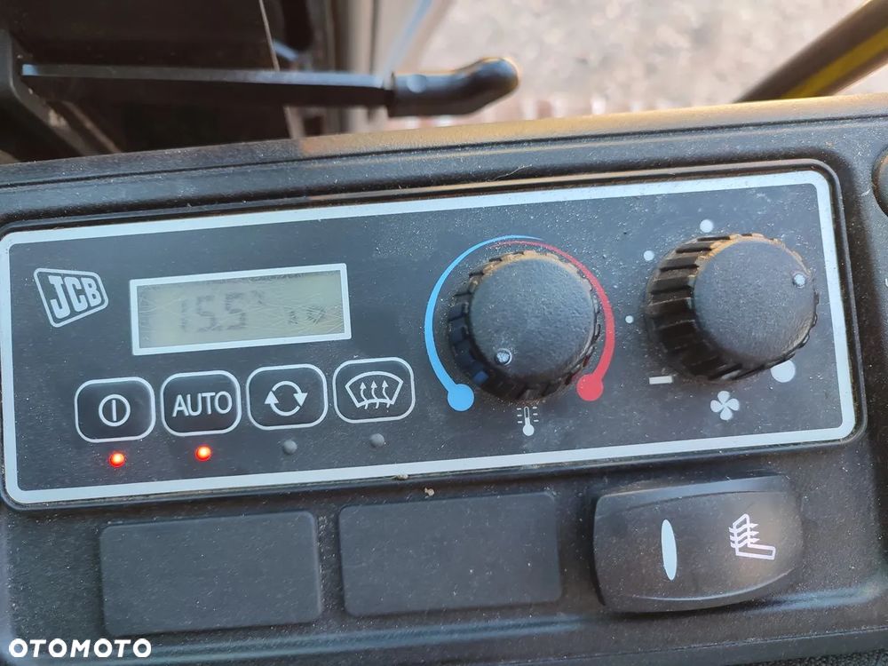 JCB JS 220 LC - 30