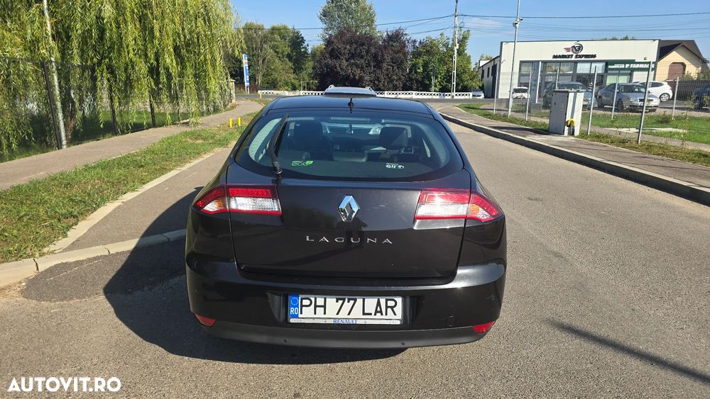 Renault Laguna - 12