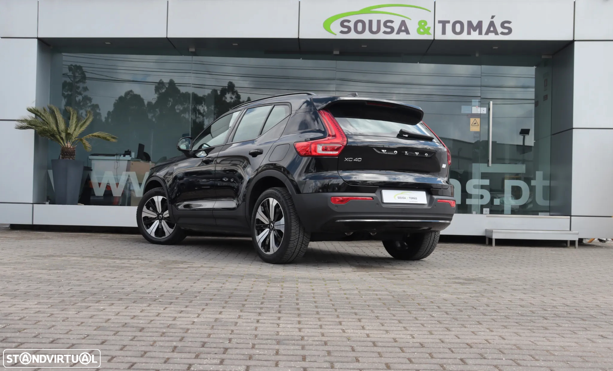 Volvo XC 40 Recharge Core - 3
