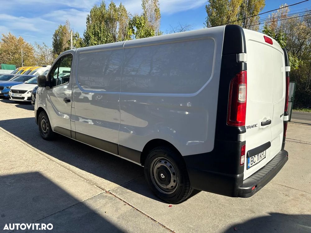 Renault Trafic - 8