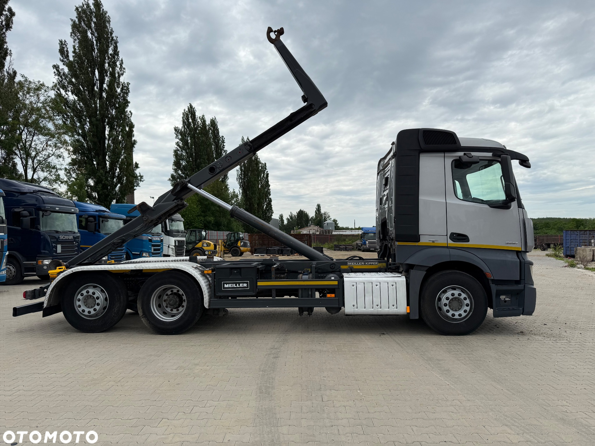 Mercedes-Benz Actros 2551 - 9