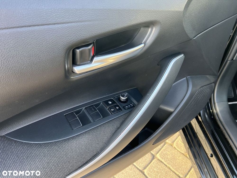 Toyota Corolla 1.8 Hybrid Comfort - 19