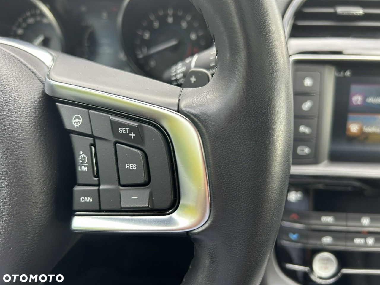 Jaguar F-Pace 2.0 i4P AWD Prestige - 26