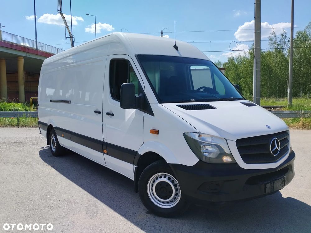 Mercedes-Benz Sprinter - 1