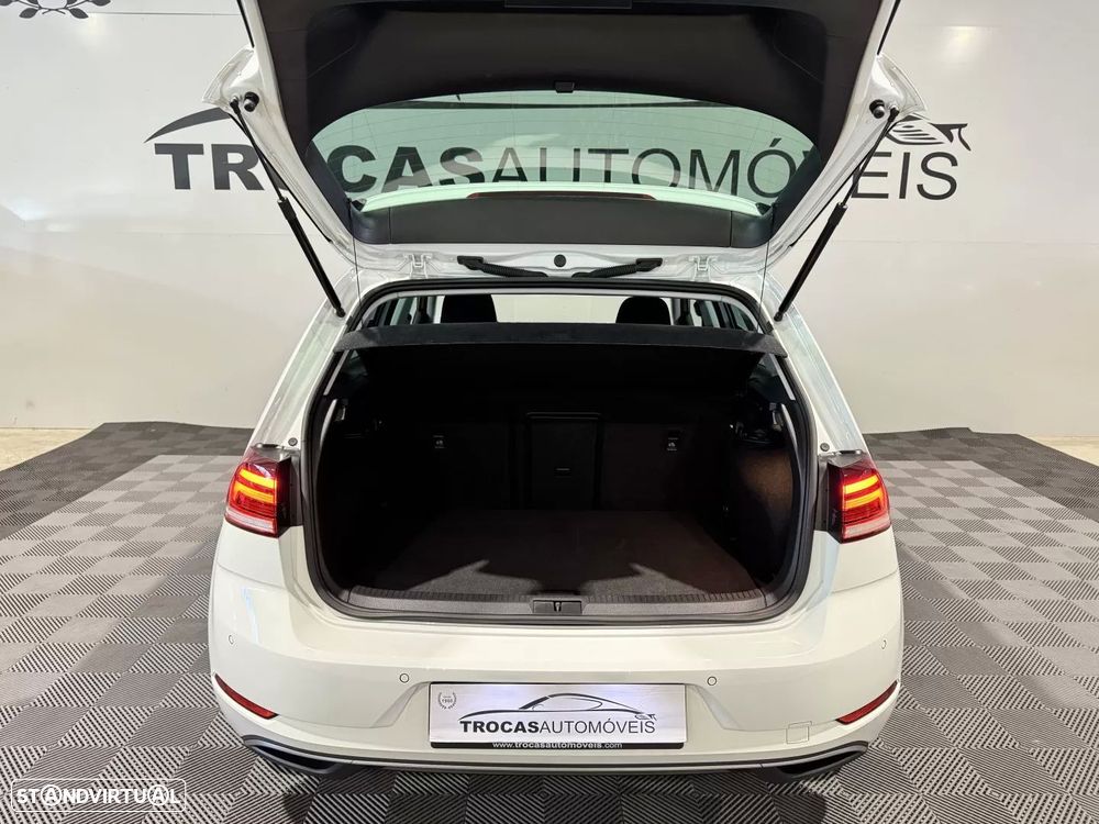 VW e-Golf AC/DC - 11
