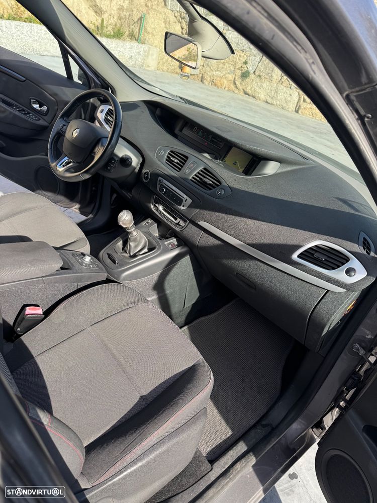 Renault Scénic dCi 110 Expression - 9