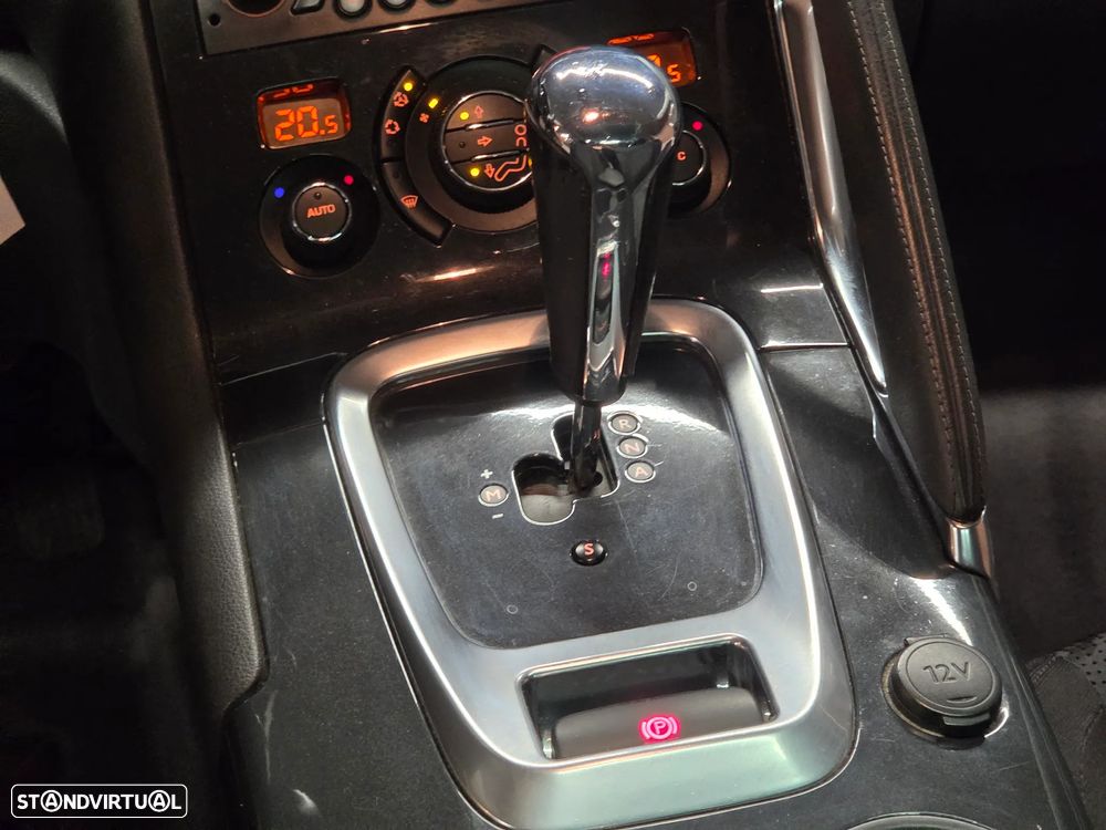 Peugeot 3008 1.6 e-HDi Sport CMP6 - 11