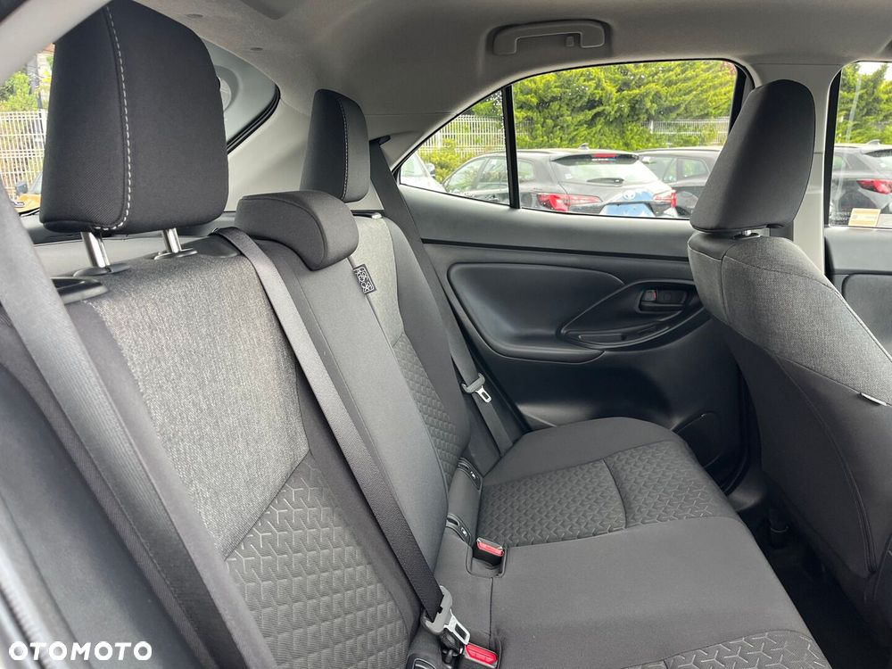 Toyota Yaris Cross Hybrid 1.5 Comfort - 32