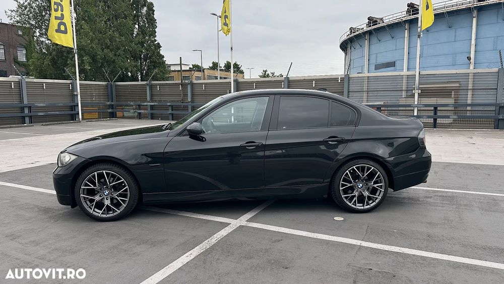 BMW Seria 3 318i - 4