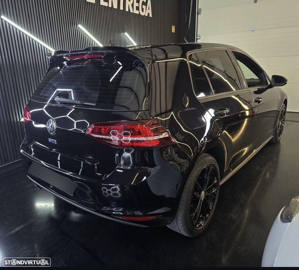 VW Golf - 4
