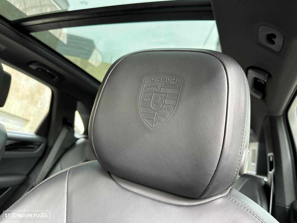 Porsche Cayenne - 15