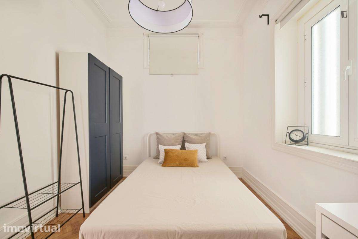 Quarto - localizado em Marquês de Pombal Lisbon - Grande imagem: 2/13