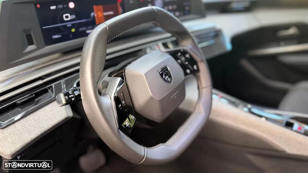 Peugeot 5008 1.2 Hybrid Allure e-DCS6 - 15