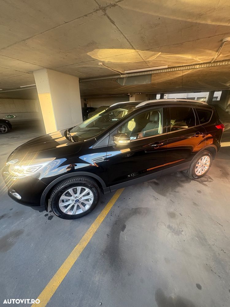 Ford Kuga 2.0 TDCi 4WD ST-Line - 17