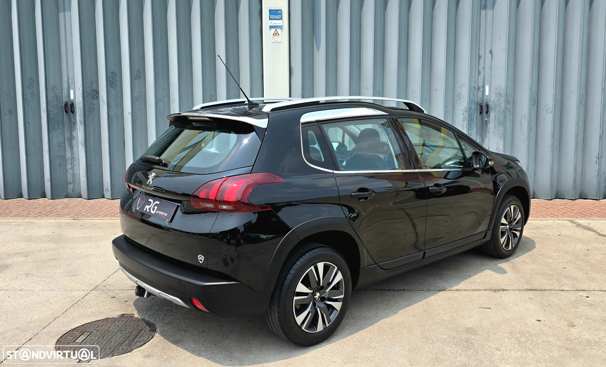 Peugeot 2008 1.2 PureTech Allure - 5