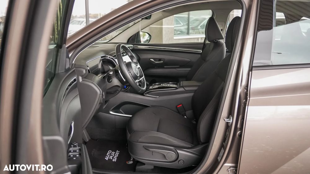 Hyundai Tucson 1.6 T-GDi HEV 2WD Select - 24