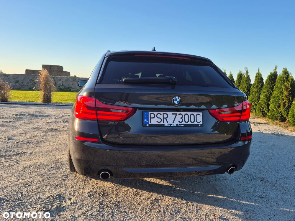 BMW Seria 5 520d - 30