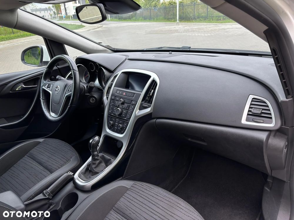 Opel Astra 1.4 Turbo - 14