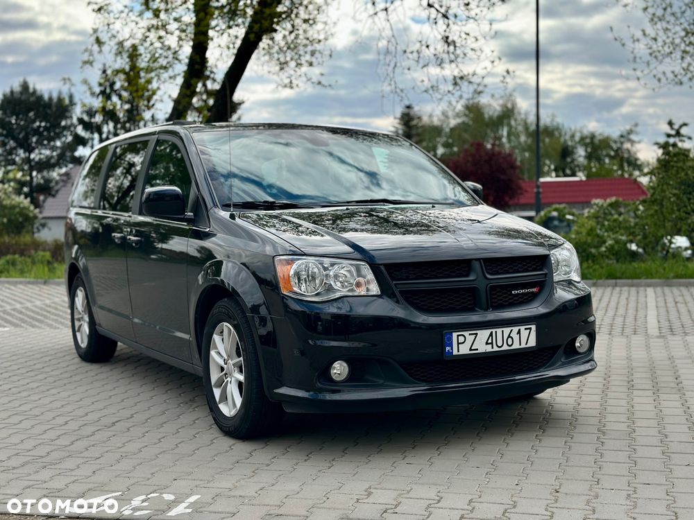 Dodge Grand Caravan - 4