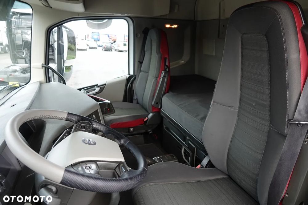 Volvo FH 540 / HYDRAULIKA / KLIMATYZACJA POSTOJOWA / I-SHIFT /  ALUFELGI / EURO 6 - 26