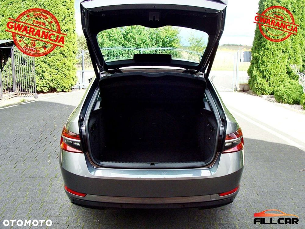 Skoda Superb 2.0 TDI DSG Premium Edition - 29