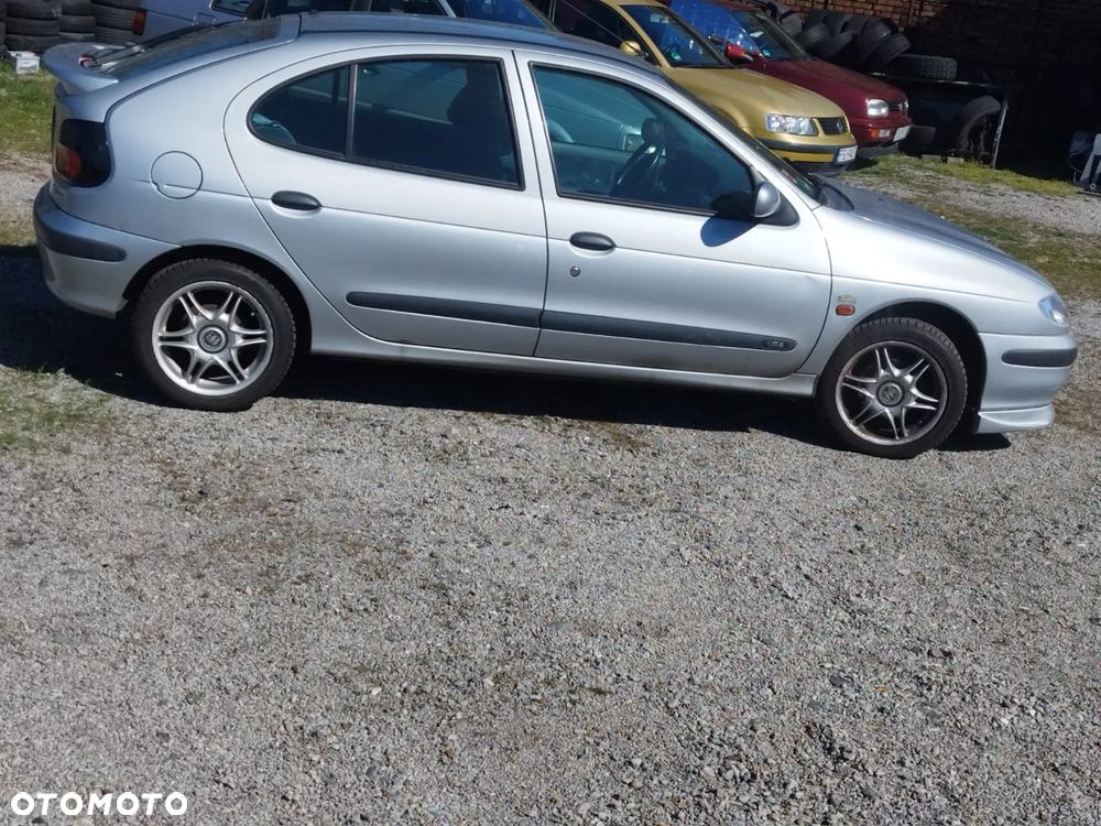 Renault Megane - 8
