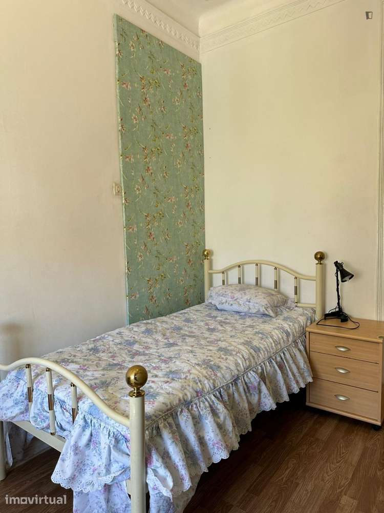 Quarto - localizado em Arroios Lisbon - Grande imagem: 3/8