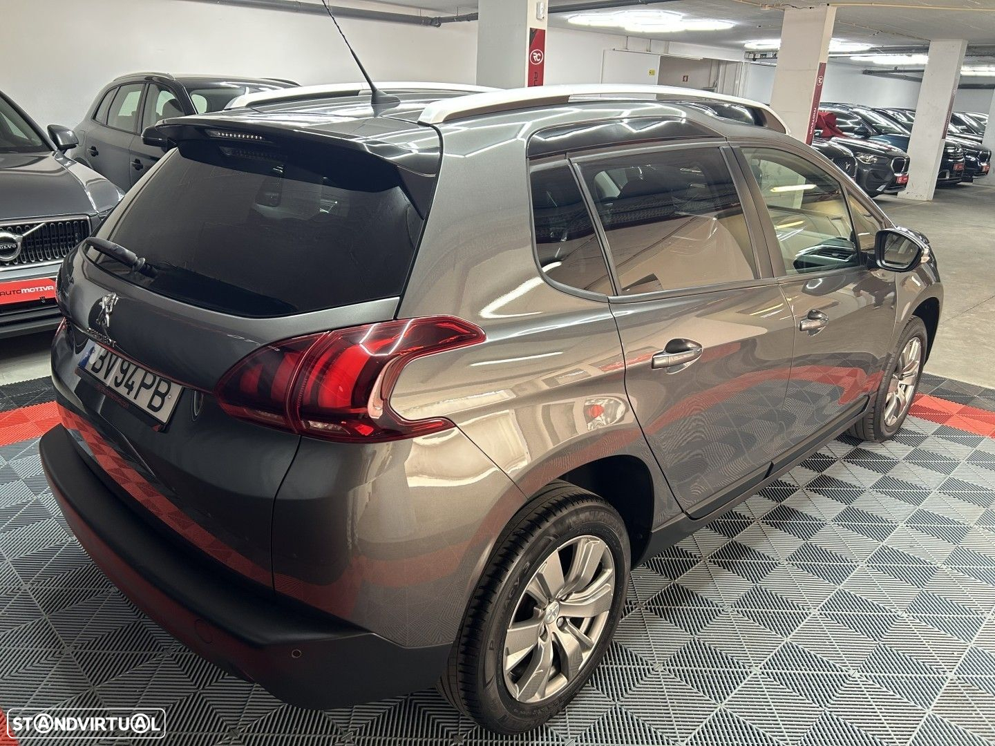 Peugeot 2008 1.2 PureTech Style - 7