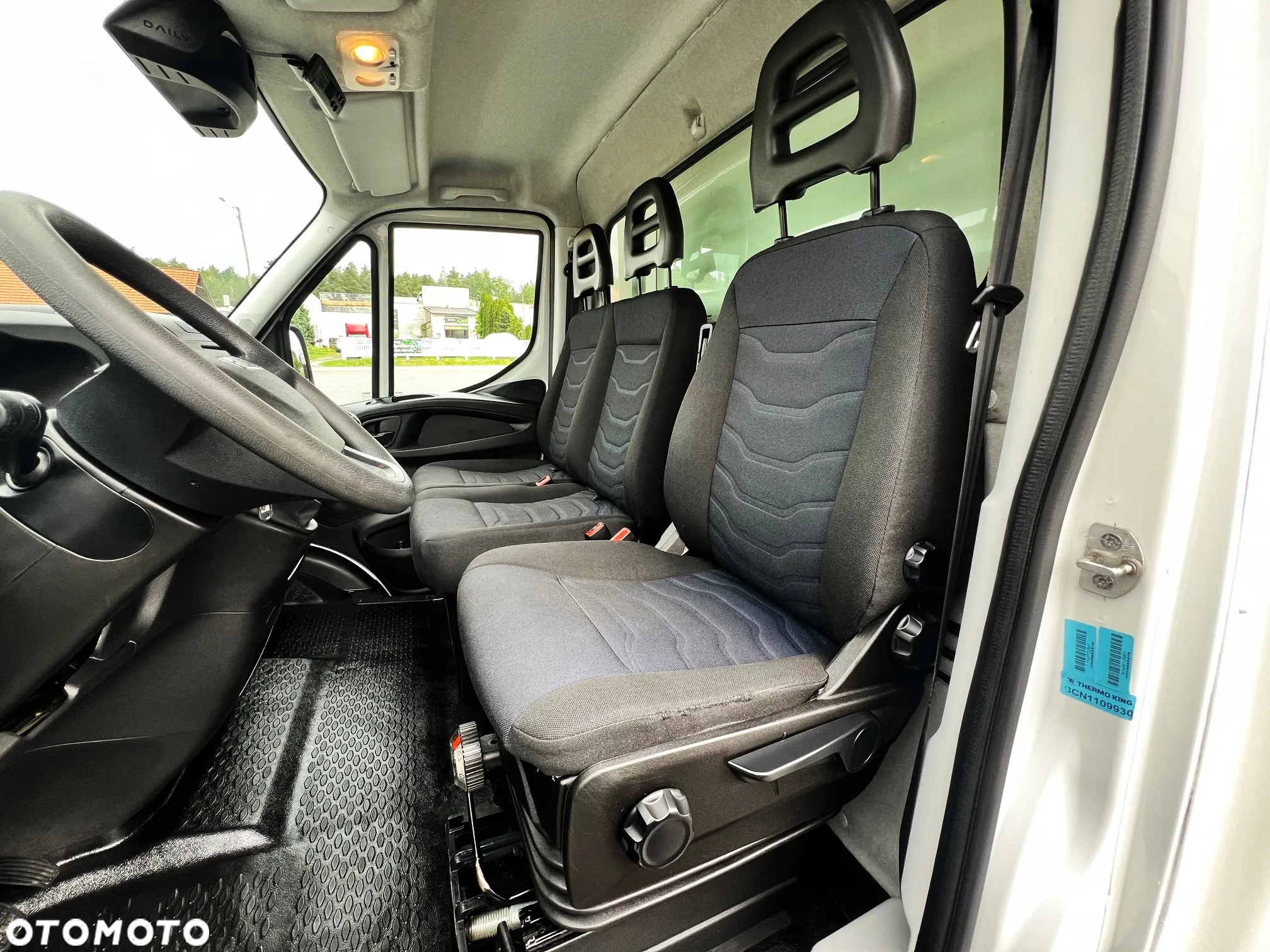 Iveco Daily 50C15 Kontener Mroźnia/Chłodnia 3x Drzwi ThermoKing V 300 Max + 230V - 12