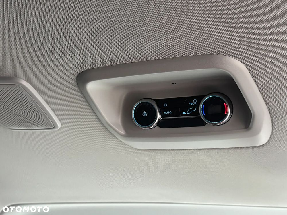 Ford Tourneo Custom 2.0 EcoBlue 320 L2 Titanium - 15