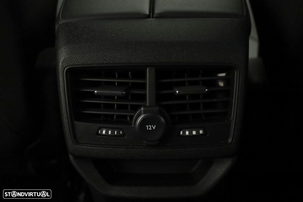 Peugeot 3008 1.6 Hybrid Allure Pack e-EAT8 - 24