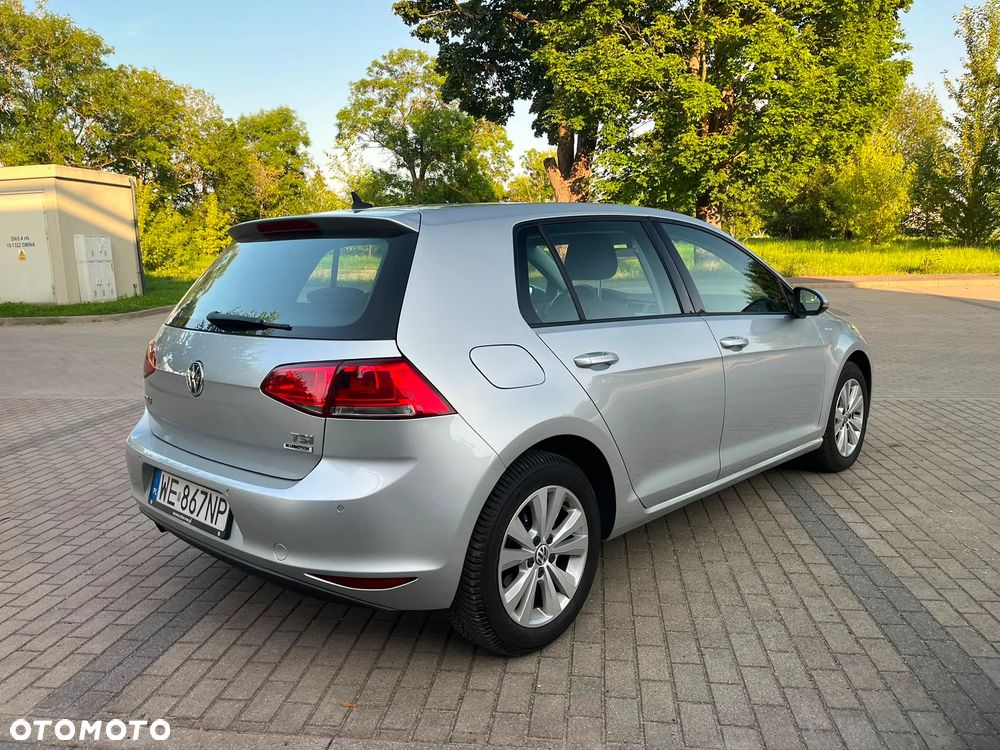 Volkswagen Golf 1.2 TSI BMT Comfortline - 4