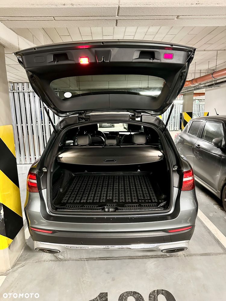 Mercedes-Benz GLC 250 4Matic 9G-TRONIC AMG Line - 16