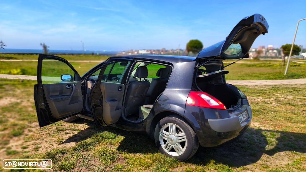 Renault Mégane 1.5 dCi Confort Privilège - 4